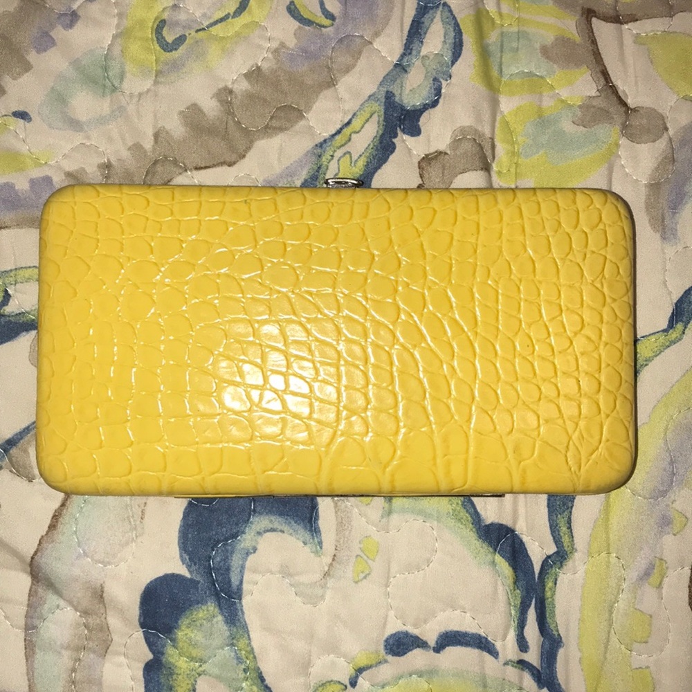 Yellow Wallet